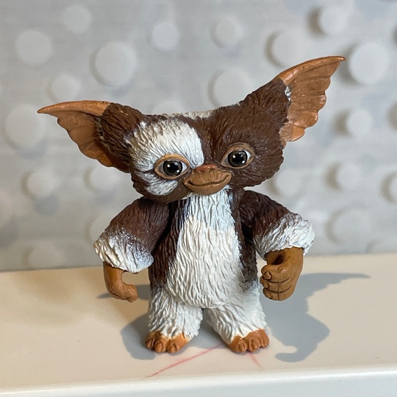 💕3 for $10- Gremlin’s Gizmo Mogwai figure - Neca (2022) - Picture 1 of 4